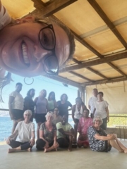 Photo bomber